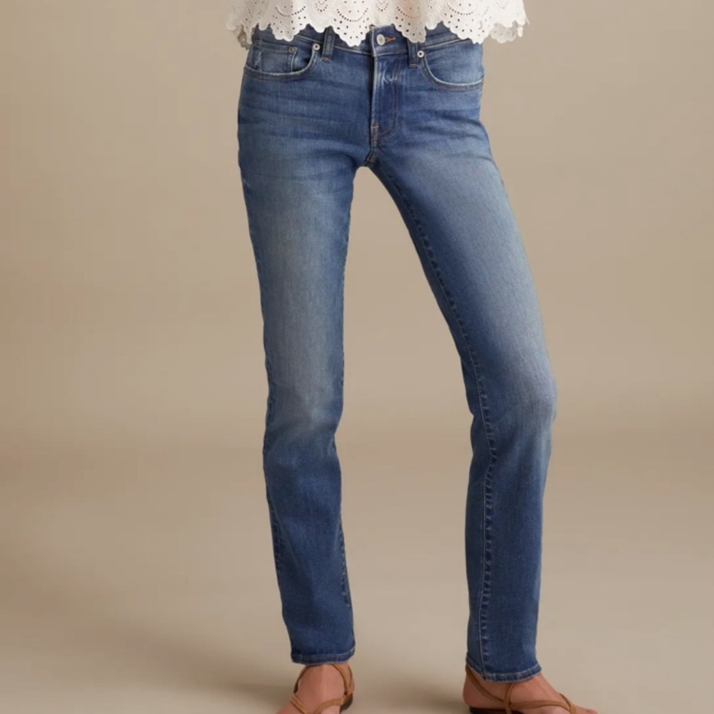 Lucky brand sweet straight blue high waisted jeans size 8